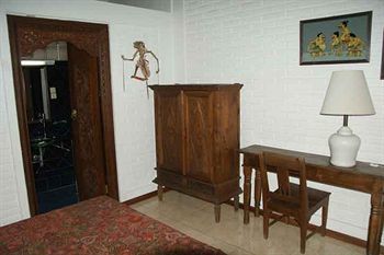 Puri Puri Kecil Hotel 2*