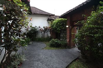 Hotel Puri Puri Kecil Seminyak (Bali)