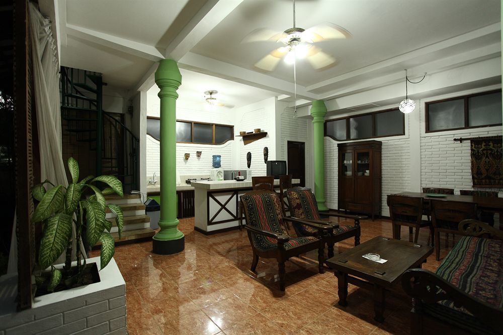 Puri Puri Kecil 2* Seminyak (Bali)
